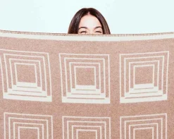 Issimo Pantheon Cashmere Blanket - Brown