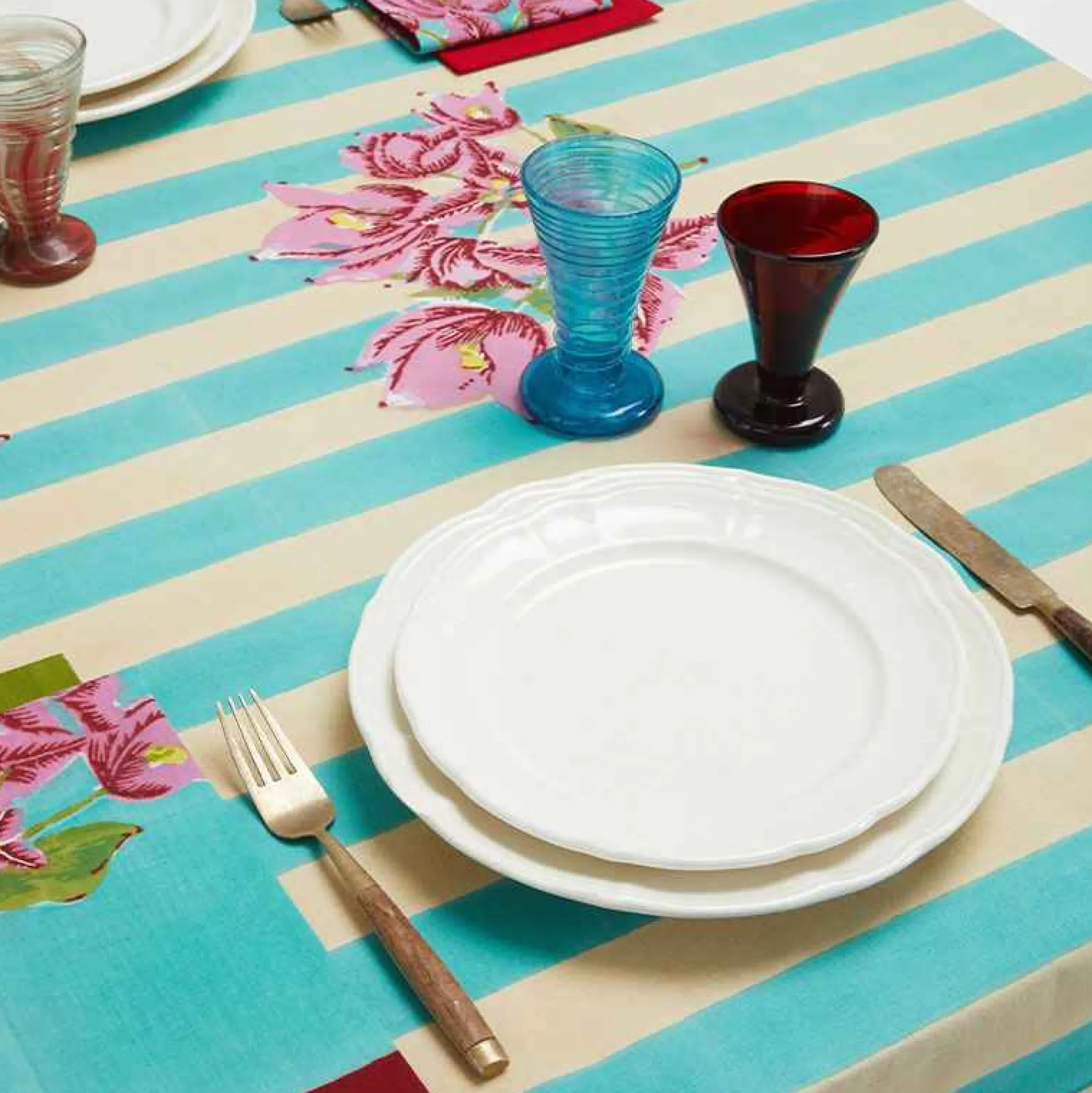 Issimo X Lisa Corti Bougainvillea White Veronese Stripes Napkin