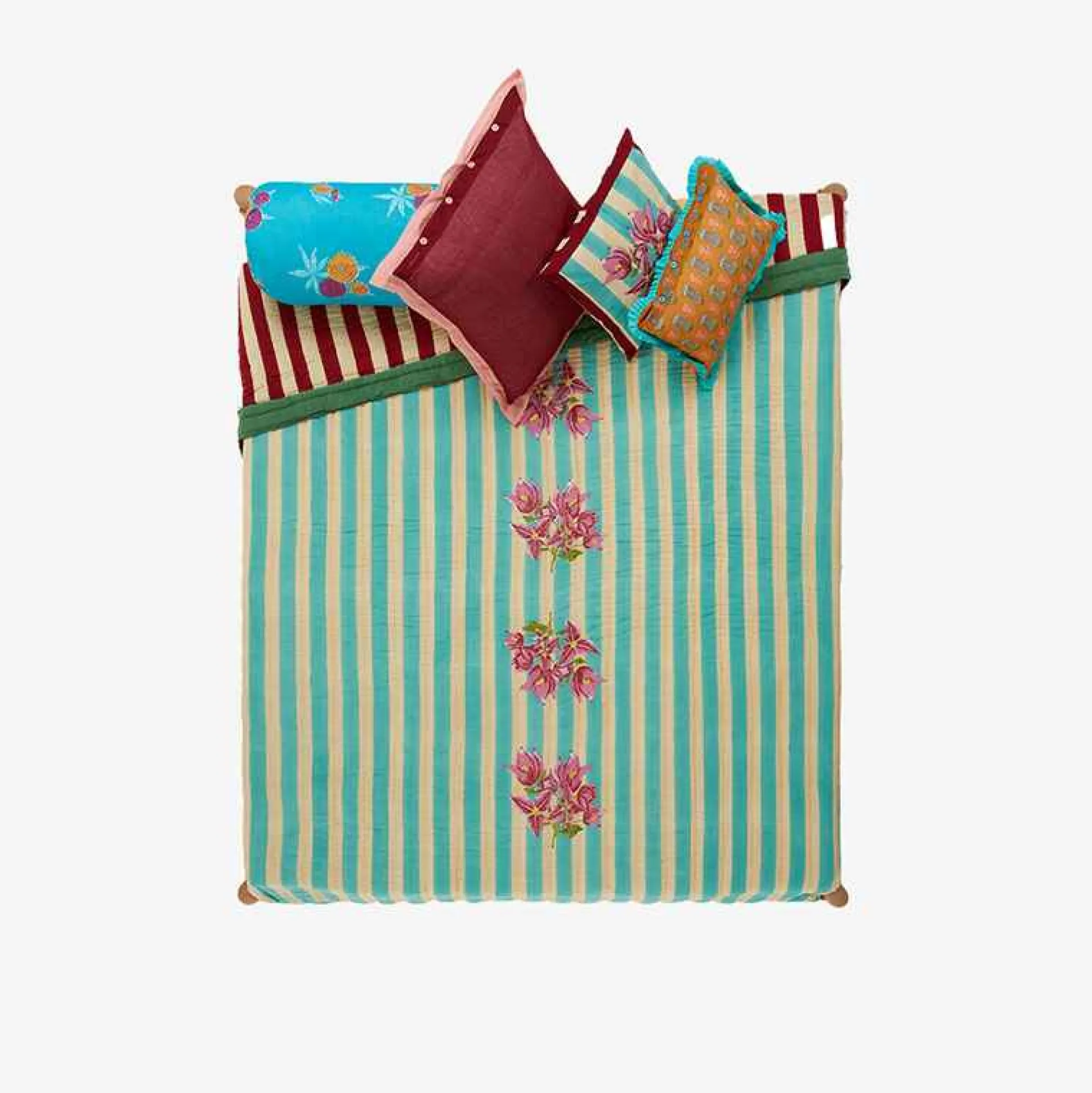 Issimo X Lisa Corti Bougainvillea White Veronese Stripes Quilt